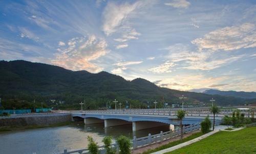 五指山城区旅游地图